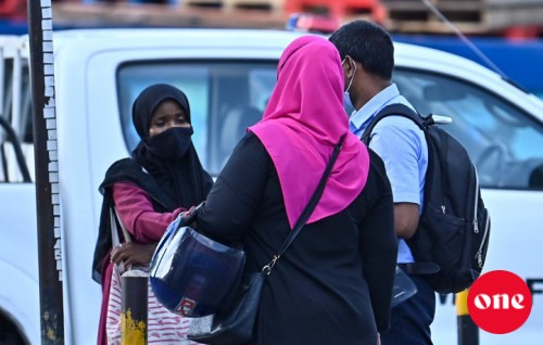 Capital City ge ehen manzareh: Foruvifai huri 