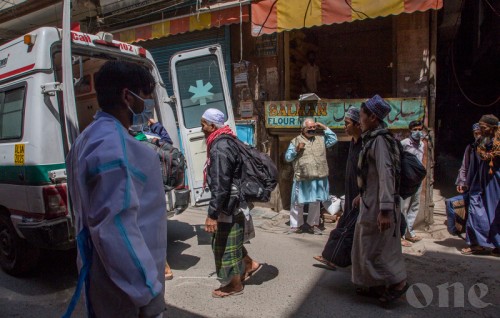 India considers narrowing lockdown to coronavirus hotspots