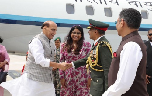 India ge Defence Minister Raajje vadaigenfi