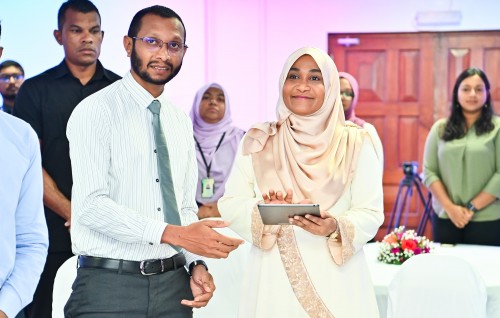 Aamdhanee hoadhumah kan'balun kuraa masahkathah baaru dhinumah haassa logo eh