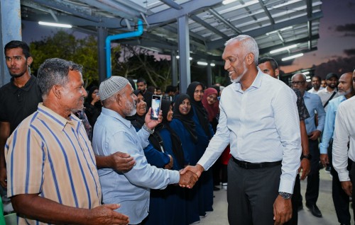 Kureege sarukaarah hushahelhi ethah mashroou eh budget inn vanee unikoffai: Raees