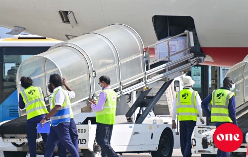 Male' ge 5 hospital ehga aai Addu adhi Kulhudhuffushi gai maadhamaa vaccine dheyn fashaane
