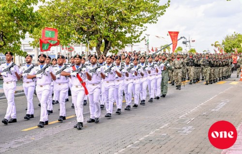 Minivan dhuvahuge munaasabathu gai parade baavvaifi
