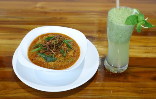 One Kitchen: Maldivian Tuna Curry Recipe