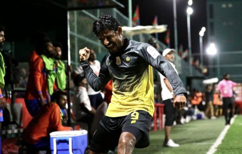 Club Maldives: Champion RCC, WAMCO ge ithurun Sifain Club aai Fenaka quarter ah