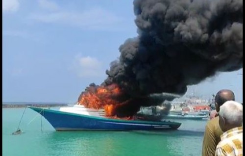 Funadhoo bandharugai oiy dhonyeh gai roave andhaifi
