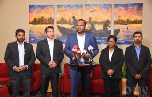 Minister Ali Waheed, Mayors and Kulhudhuffushi Council President depart to India