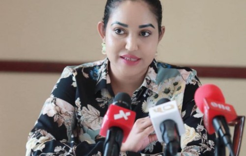 Nahula vidhaalhuvanee suspend nukuraa kamah!