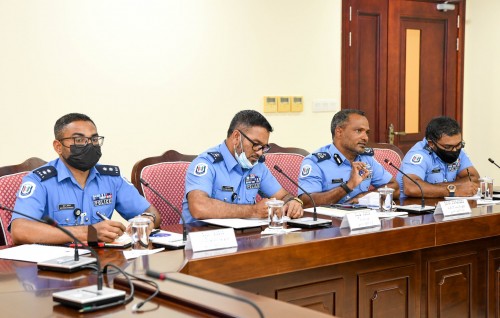 Fuluhunnah imaaraaikuraa flat thakuge massala balan, SIFCO haazirukuri SOE Committee sirru!