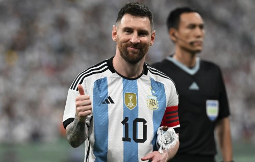 Messi career ge emme avas goal aaeku Argentina in Australia balikoffi
