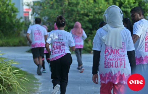 Uramathee cancer ah heyluntheri kuruvan baahvaa Hardrock ge Pinktober run Crossroads gai baahvaifi