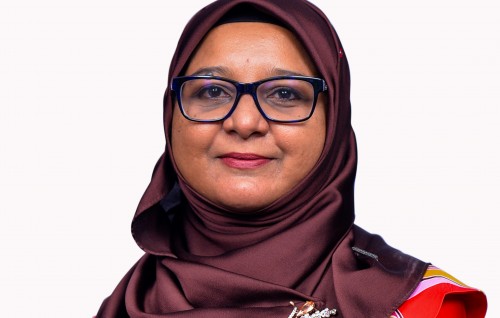 Anhenunnah kuraa geveshi aniyaa aa dhekolhah ihunahvure gina masahakkaiy thakeh kuran jehey: Shabeena