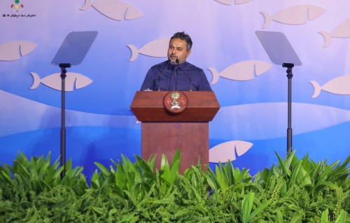 Sarukaaruge siysaasathakee masdhoani thakugai rescue diving certificate libifaivaa falhuverin behettun: Shiyam