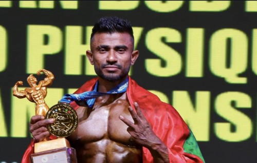 Azneen, jehijehigen 3 vana faharah Asia mubaaraathun ran medal hoadhaifi
