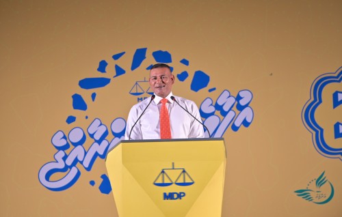 Dharanyakee arani, dhuniyeyge baazaarugai Raees ah faisaa nudheyne meehaku nuhunnaane: Siyam