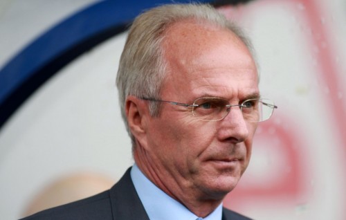 England gaumee team ah coach kan kohdhin Eriksson cancer ah faruvaa kuranee