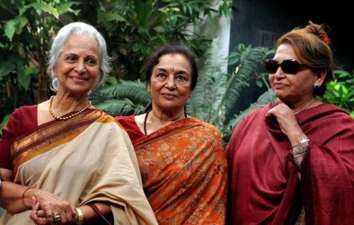 70 ge aharutakuge enme molhu bathalaain, Waheeda Rahman, Asha adhi Helen ge gulhun namoonaa akah