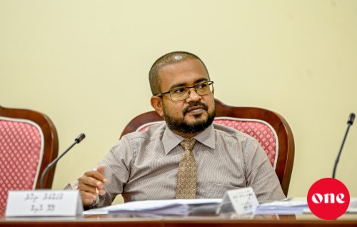 Raees ah kuda vaguthu kolhe dhevaa! Addu rayyithun beynunvaa hurihaa kamei kureveynei: Nihad