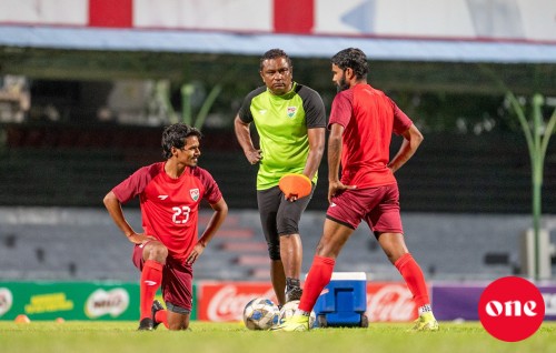 Diamond Jubilee mubaaraathugai 5 team akah furusathu dheyn visnanee  