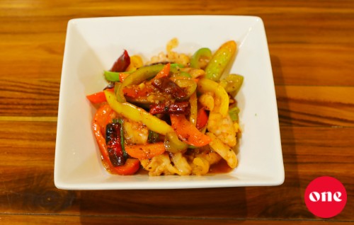 One Kitchen: Cuttlefish hot Garlic Sauce Recipe