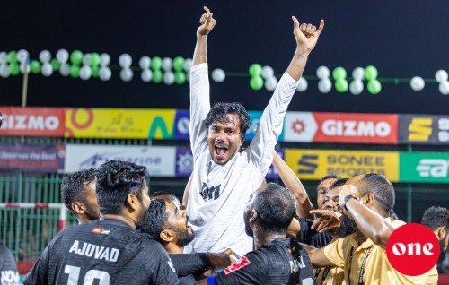 Golden Futsal Challenge 10 vana mubaaraathah thayyaaru, guru nagaifi 