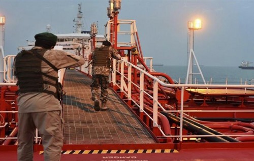 Masverin maraalumuge badhalu hifumuge gothun Iran in UAE ge boat eh hifahahttaifi