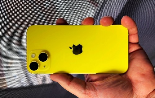 Nuviki huri iphone 14 adhi 14 plus ge phone thah vihkkaalumah jehsee reendhoo kula
