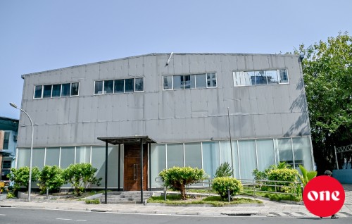 Arabiyyaa School vaguthee gothun foreign ministry hingi imaaraathah badhalukuran Raees ninmavaifi
