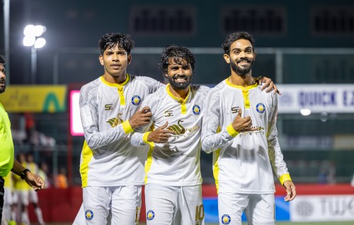 Baarashaai Kelaage ithurun Dhihdhoo feshee molhakun, Vashafaraai Utheemu evvaru