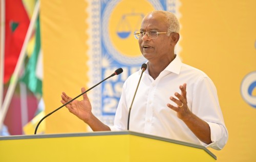 Raees ge ilthimaas: Vaki meehaku bunaa gothakah vote dhinumuge badhalugai vote dheynvee gaumah faidhaa vaane gothah!