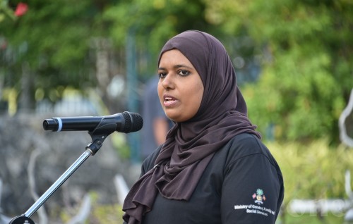 Easa aa gulhey geveshi aniyaage massala: Siyaasee fikurah nubalai fiyavalhu alhan govaalaifi
