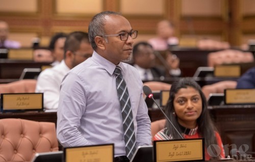 Hassan Latheef: MPs have to change affiliated party through a law