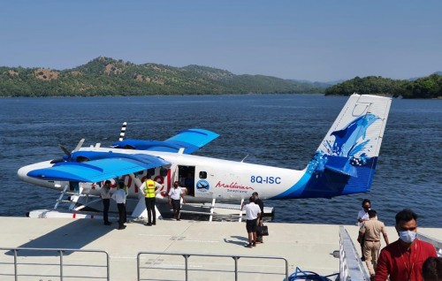 Modi ge dhathurufulhah Maldivian ge seaplane eh charter kurumakee libunu sharafeh: Rizvi