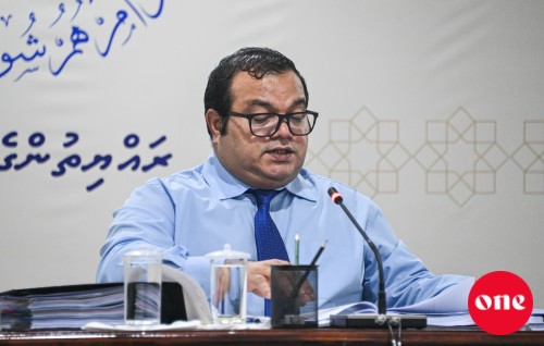 Dhauru dhammaalan Aslam edhivadaigathumun, ekan kureveynee riyaasathun hushahalhaigen kamah Nasheed vidhaalhu vejje