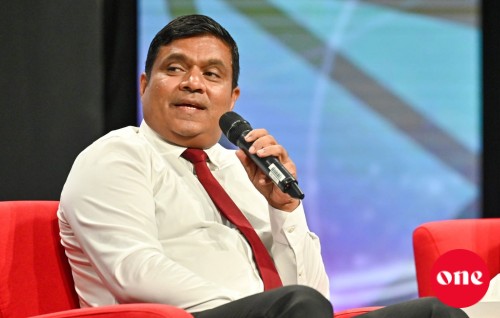 Sahha noon gothugai dhookohffai huri domainthah sahha kurumuge furusathu hulhuvaalanee