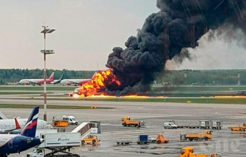 40 people killed after airplane fire