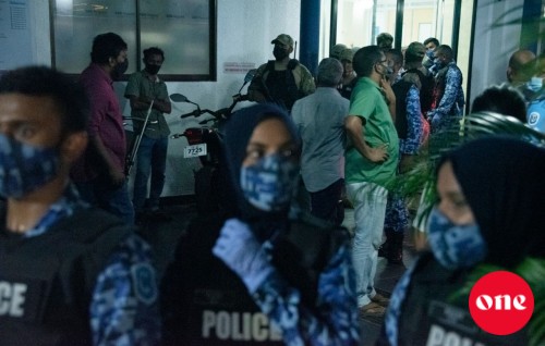 President Nasheed was bleeding profusely when he arrived, he was rushed to OT within 10 minutes: ADK