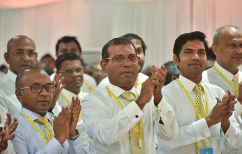 Raees Nasheed akee dheenuge adhuvveh kamah vidhaalhuvum Iyaz ah MDP beyfulhunge nuruhun!