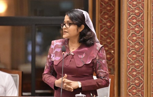 Raees Yameen ge sarukaarugai rihi faisaa fothithah fenunu velifuni vanee gellifai: Yumna
