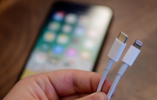 Bodu badhalakaaeku iPhone 15 anna mahu nerenee
