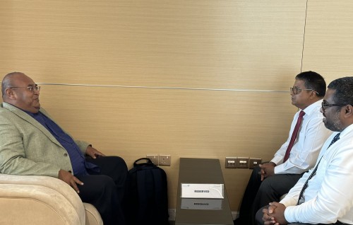 Raajjeygai masverikan kuraa goiy bellevumah Kiribati ge Fisheries Minster ge ziyaaratheh