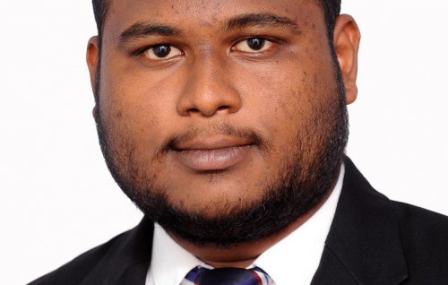 Finance ge Deputy minister magaamun Firzul isthiufaa dhevvaifi