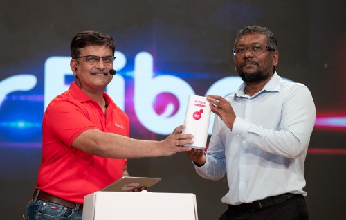 Samsung galaxy S21 plus adhi S21 ultra ah Ooredoo ge 5G mihaaru libeyne