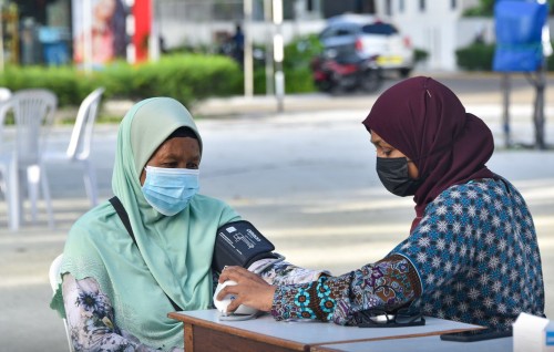 Hulhumale ge aharee dhuvas faahaga kurumah health screening program eh