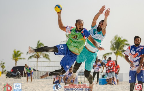 Gaumee firihen beach handball team ah furusathu hulhuvaalaifi, thamreenu thah Kulhudhuhfusheegai