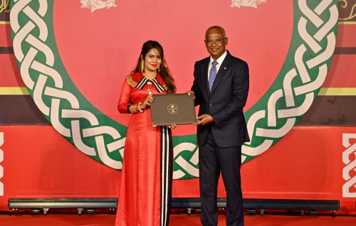 Usoolu badhalukoh gaumee inaamah nan hushahelhumuge furusathu anna haftha gai hulhuvaalanee