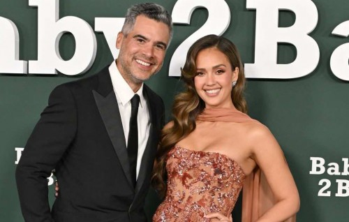 16 aharah fahu Jessica Alba ves varivanee