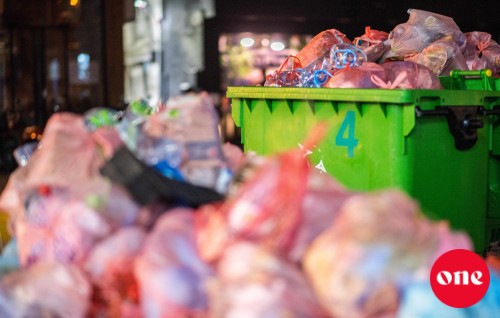 Buraasfathi dhuvahun feshigen WAMCO in dustbin kothalhu vikkan fashaanee