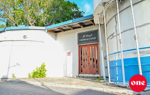 6 Kudhinnah jinsee gona kuri kamuge thuhumathu vaa meehaa shareeaiy nimendhen bandhu kohfi