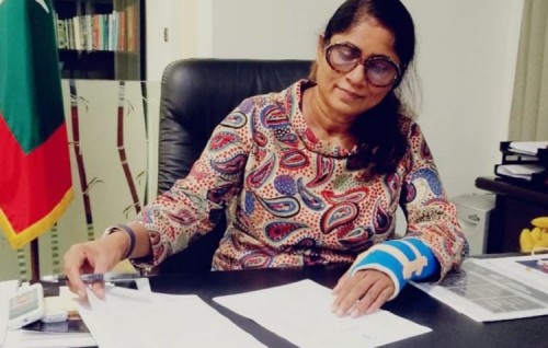 Bindhifaivaa athaa eku Defense Minister Mariya masahkkathugai